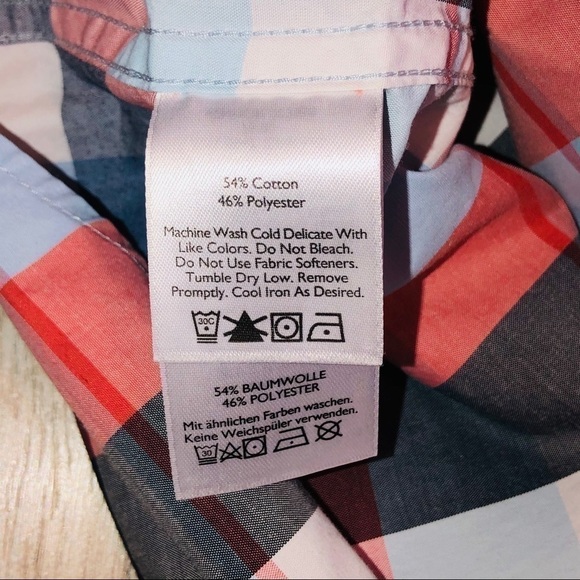 Eddie Bauer Classic Fit Casual Button Down Shirt - Picture 6 of 9